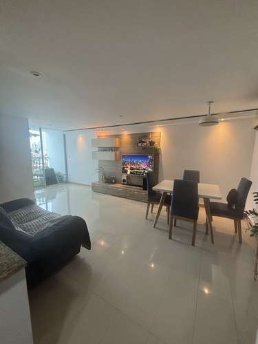 Se Alquila Apartamento amoblado en Via España cerca de la 12 de Octubre