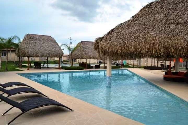 ALQUILER DE CASA EN CORONADO 