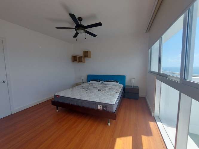 ALQUILER AMOBLADO, AVENIDA BALBOA, PISO ALTO / 2 RECÁMARAS 