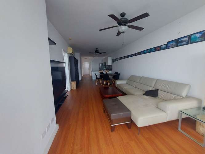 ALQUILER AMOBLADO, AVENIDA BALBOA, PISO ALTO / 2 RECÁMARAS 