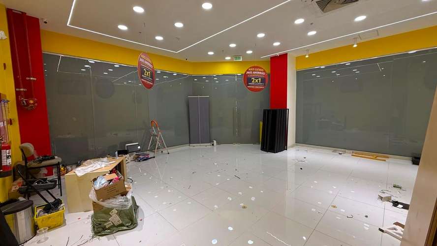 WESTLAND MALL 69 M2 FOODCOURT IDEAL PARA RESTAURANTE, RETAIL Y MINI MARKET $3,000