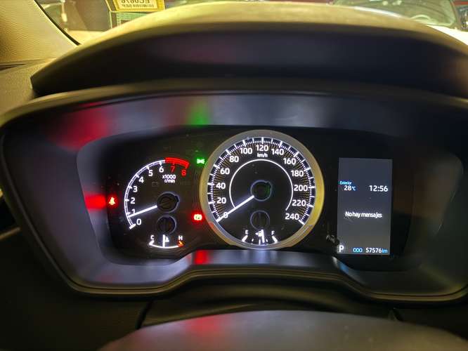 TOYOTA COROLLA LE 2020 - Imagen 18