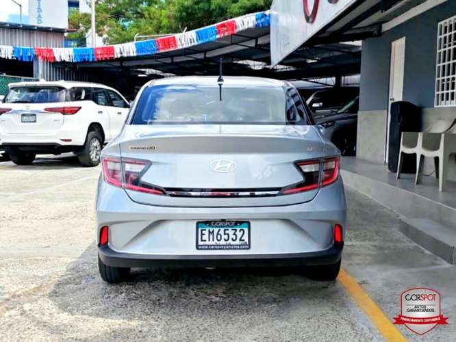 Hyundai Grand i10 2025 Automática EM6532 - Imagen 5