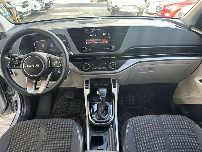 Kia Carens 2025 - Imagen 9