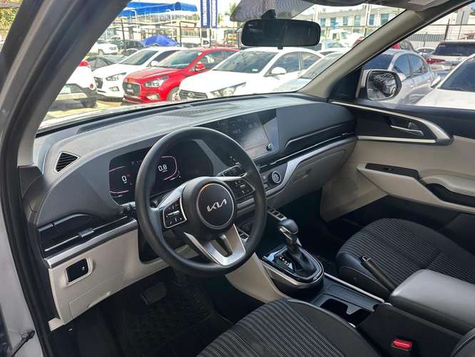 Kia Carens 2025 - Imagen 8