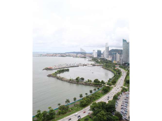 Apartamento amoblado en PH Waters on the Bay- Avenida Balboa - Imagen 6