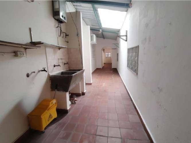 SE VENDE CASA EN VILLA LUCRE - Imagen 8