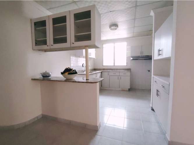 SE VENDE CASA EN VILLA LUCRE - Imagen 7