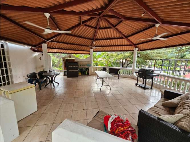 FINCA EN VENTA CON TRES CASAS Y CASA CLUB EN EL ESPAVE - Imagen 15