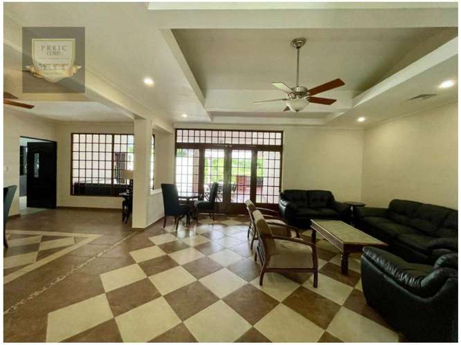 ALQUILER DE CASA CON PISCINA EN ALBROOK - Imagen 8