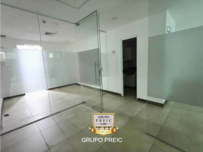 Oficina en alquiler obarrio Ph Atrium $1000 CC - Imagen 3