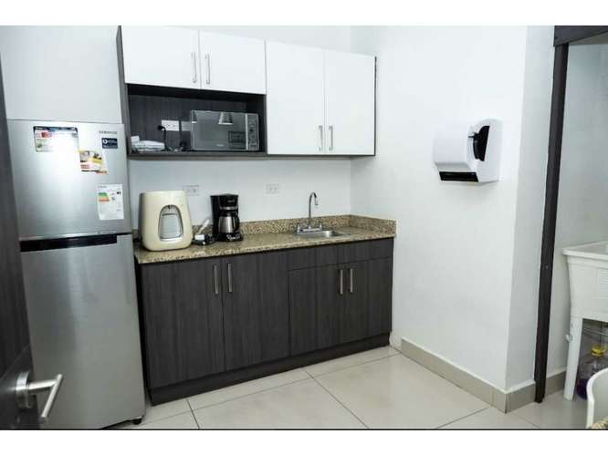 ALQUILER DE OFICINA EN BICSA - AVENIDA BALBOA - EQUIPADA - 225m2 - Imagen 13