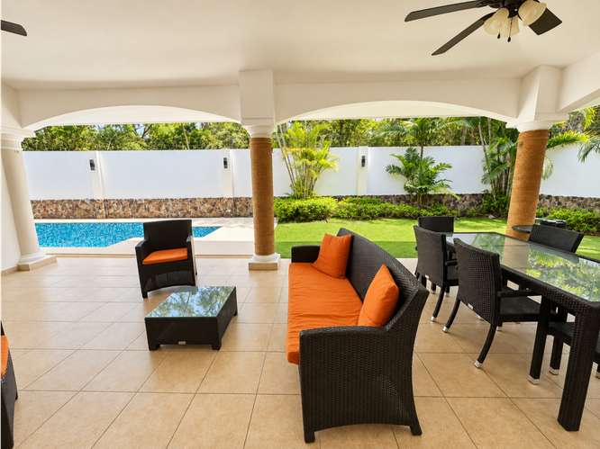 CASA CON PISCINA EN COSTA AZUL - COSTA DEL ESTE - Imagen 3