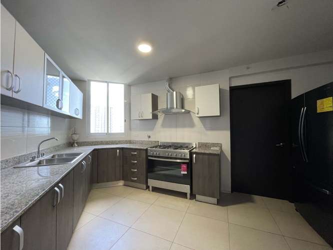 Se vende apartamento En Costa del Este Amoblado LH - Imagen 5