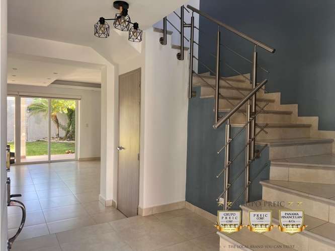 ALQUILER DE CASA VERSALLES MODELO LYON - Imagen 2