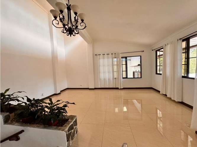 SE VENDE HERMOSA CASA 1700M EN CERRO AZUL EL VIGIA CON LINEA BLANCA - Imagen 10