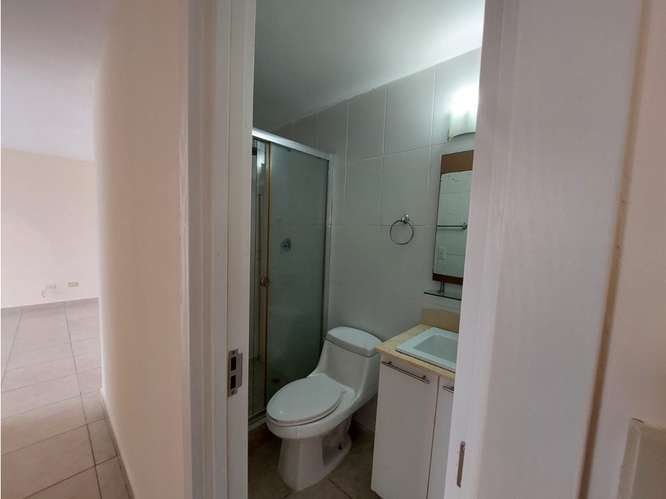 SE ALQUILA APARTAMENTO CONDADO DEL REY COUNTRY CLUB 96M LINEA BLANCA