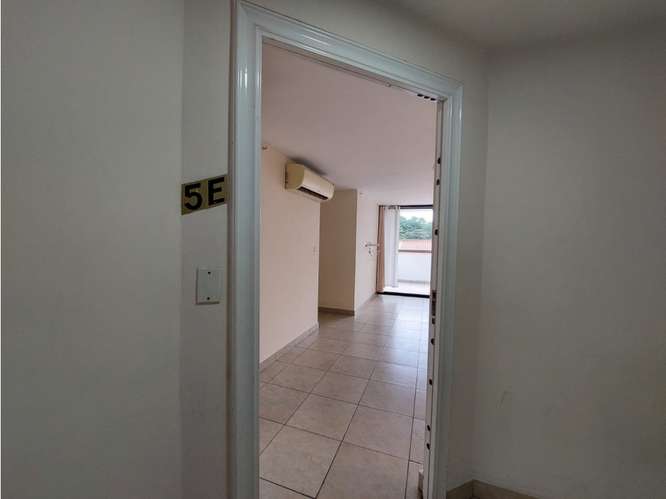 SE ALQUILA APARTAMENTO CONDADO DEL REY COUNTRY CLUB 96M LINEA BLANCA
