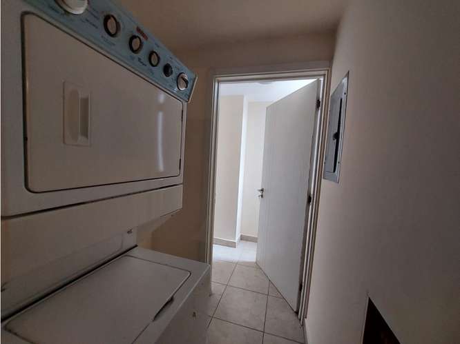 SE ALQUILA APARTAMENTO CONDADO DEL REY COUNTRY CLUB 96M LINEA BLANCA