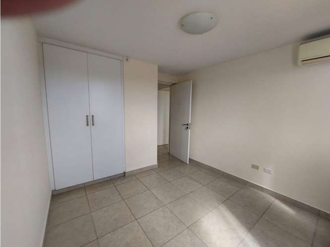 SE ALQUILA APARTAMENTO CONDADO DEL REY COUNTRY CLUB 96M LINEA BLANCA