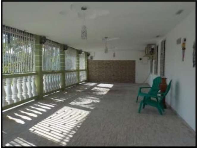 SE VENDE CASA 405 M2 EN LAS CUMBRES CIUDAD BOLIVAR CON TERRAZA - Imagen 11