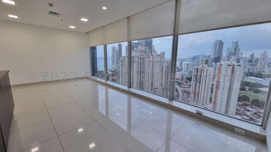 VENTA DE OFICINA EN PUNTA PACIFICA ESM - Imagen 4