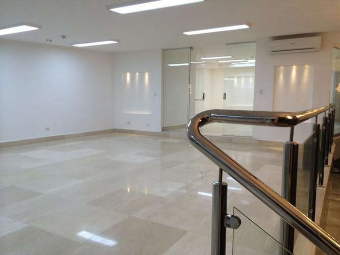 VENTA DE OFICINA EN PUNTA PACIFICA ESM - Imagen 6