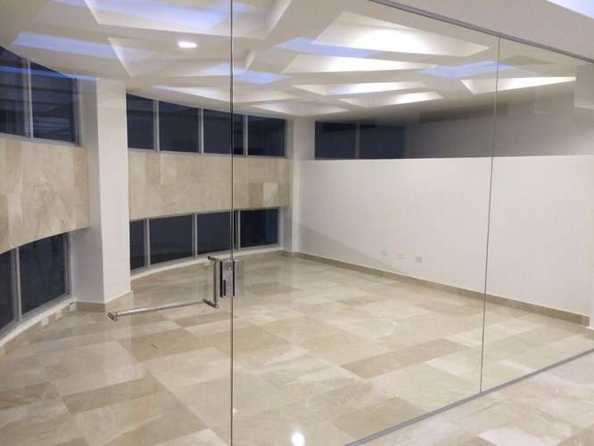 VENTA DE OFICINA EN PUNTA PACIFICA ESM - Imagen 9