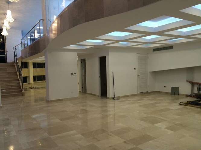 VENTA DE OFICINA EN PUNTA PACIFICA ESM - Imagen 3