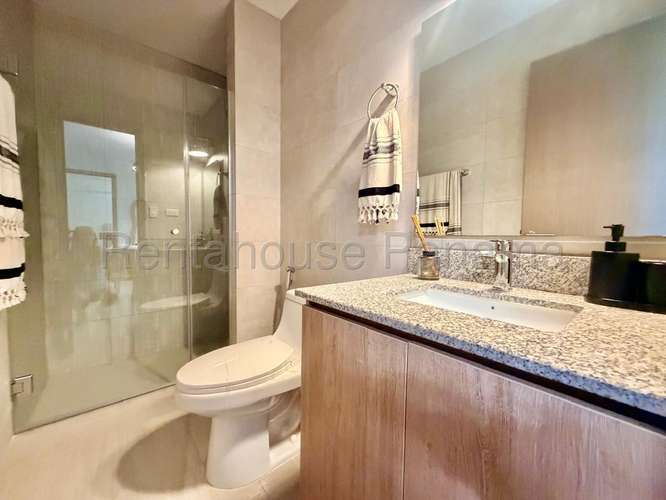Venta de Apartamento en Brisas Del Golf Ph Panorama 70 Mts PD - Imagen 9