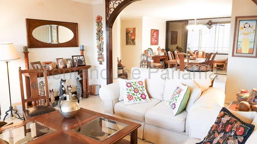 Apartment for sale in El Cangrejo Ph Mirador del Cangrejo CCO