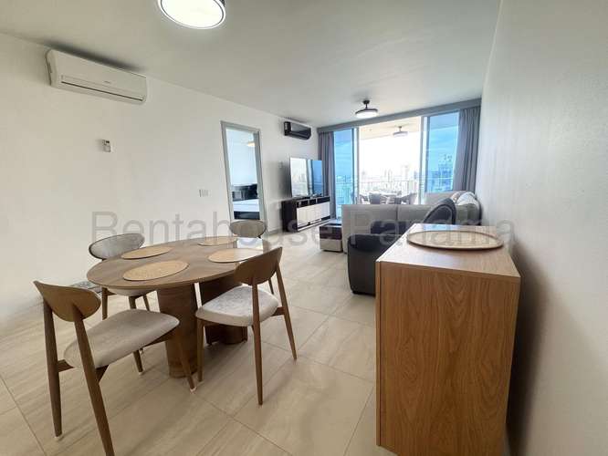 Alquiler de Apartamento Amoblado en Avenida Balboa Ph Destiny EC