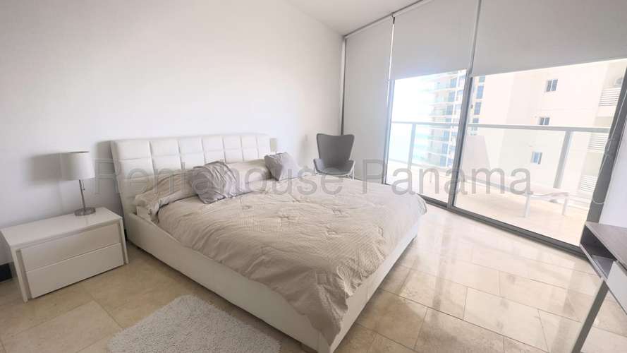 Alquiler de Apartamento Amoblado Vista al Mar en PH TOC Punta Pacifica| 102.42 m², 27GP3158