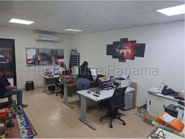 Venta de Terreno en Parque Lefevre| 1810 m², 26GP8944
