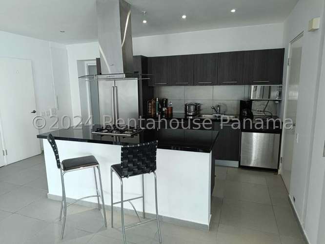 Alquiler de Apartamento en Avenida Balboa Ph Yacht club KF