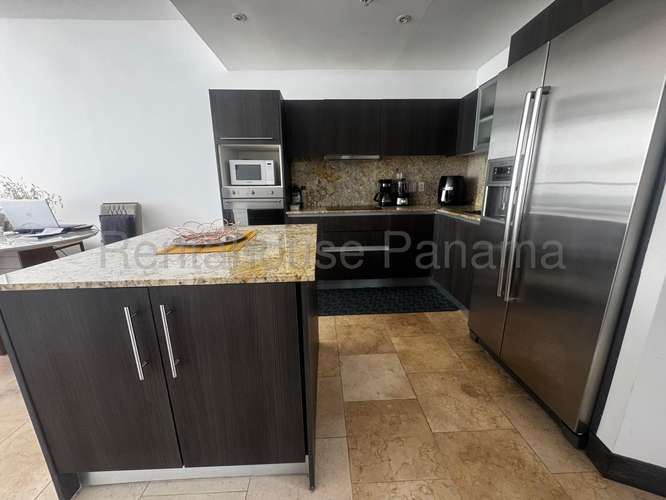RR ALQUILER DE APARTAMENTO EN PUNTA PACIFICA PH TOC