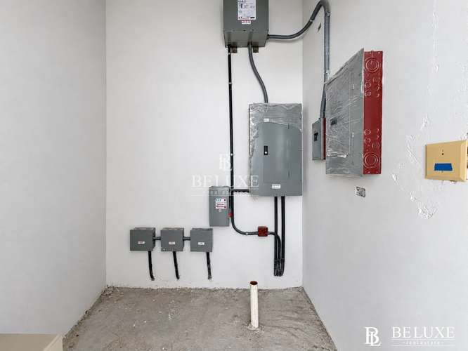 VENTA DE OFICINA EN COSTA DEL ESTE (2) - Imagen 5