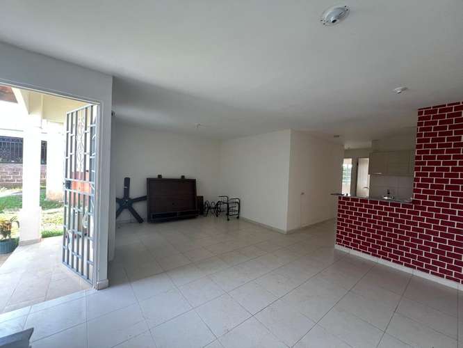 Alquilo casa en Montelimar - Imagen 6