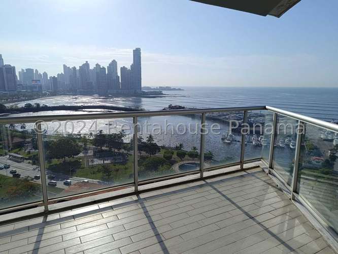 Alquiler de Apartamento en Avenida Balboa Ph Yacht club | Solo Cliente Directo LFC
