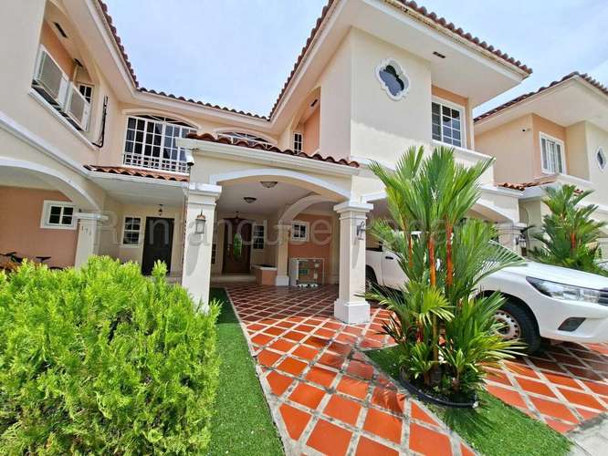 House for sale in Costa Sur Villa Valencia | LFC Direct Client Only