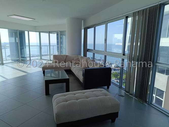 Alquiler de Apartamento en Avenida Balboa, PH Yacht club (Solo Cliente Directo)