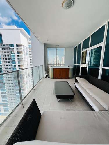 Vendo Apartamento de 115 m² Frente al Parque Omar, San Francisco – 1 recamara, Balcon amplio, $230,000 - Imagen 4