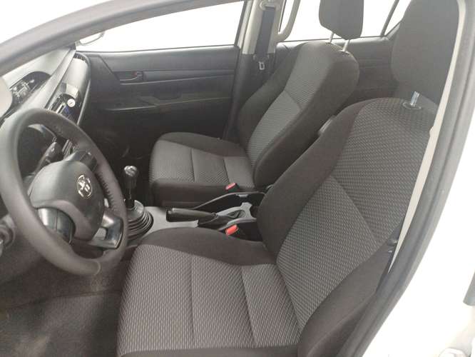 TOYOTA HILUX - 2025 - PPHX - Automarket - Imagen 5