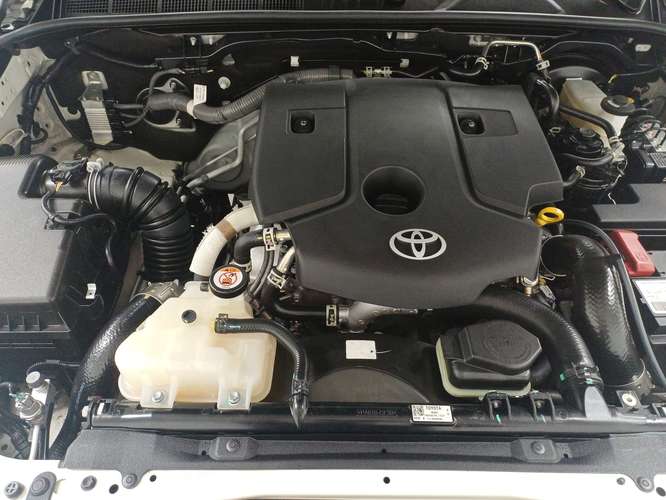 TOYOTA HILUX - 2025 - PPHX - Automarket - Imagen 3
