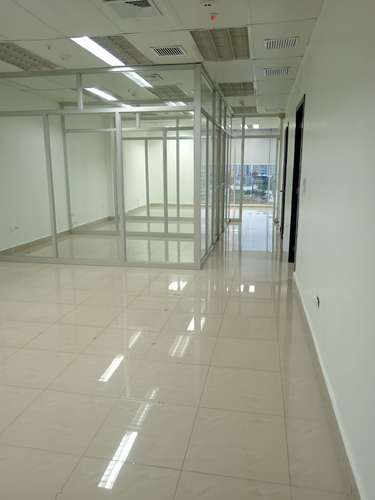ALQUILER DE OFICINA EN PH OFFICE ONE PANAMÁ EN OBARRIO  - Imagen 2