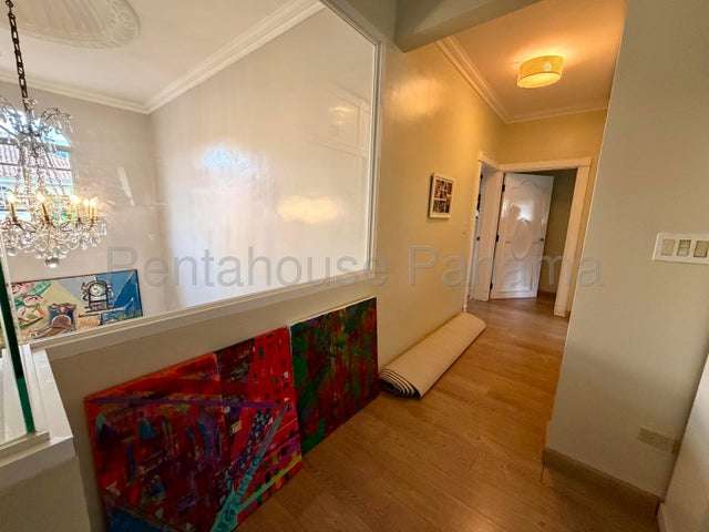 SE VENDE DUPLEX CON REMODELACIONES UBICADO EN COSTA DEL ESTE 27-631/GMB - Imagen 7