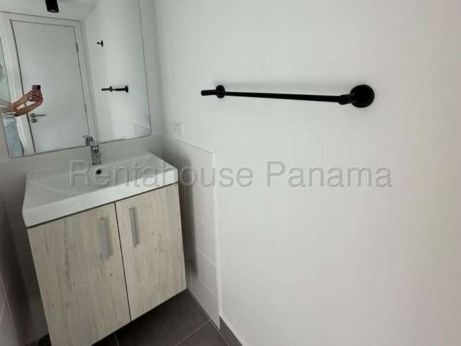 Apartamento en Alquiler en Rio Abajo 27AECC3168