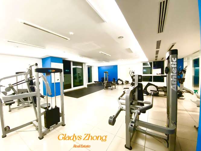 SE ALQUILA APARTAMENTO EN PH KINGS PARK – CONDADO DEL REY
