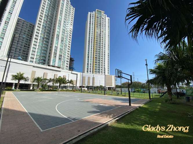 SE ALQUILA APARTAMENTO EN PH KINGS PARK – CONDADO DEL REY
