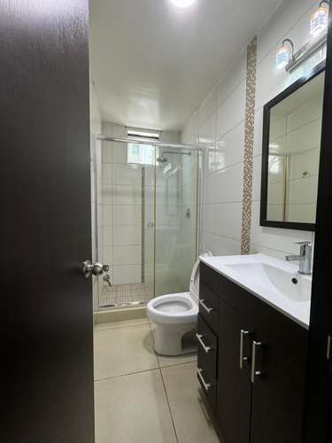SE ALQUILA APARTAMENTO EN PH KINGS PARK – CONDADO DEL REY